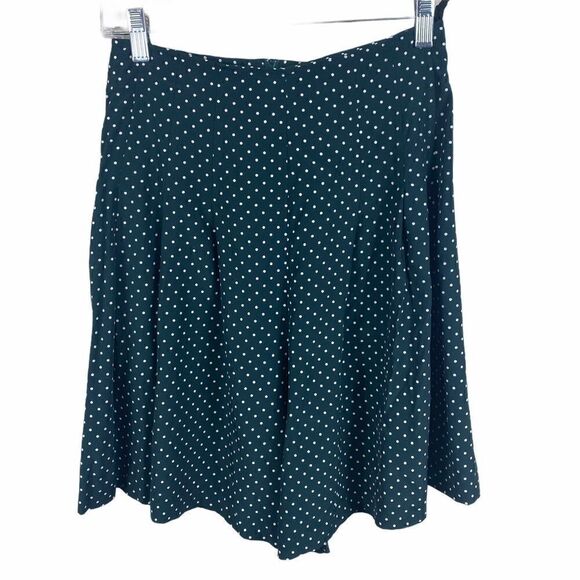 Vintage Polkadot olive pleated front shorts - Picture 1 of 8